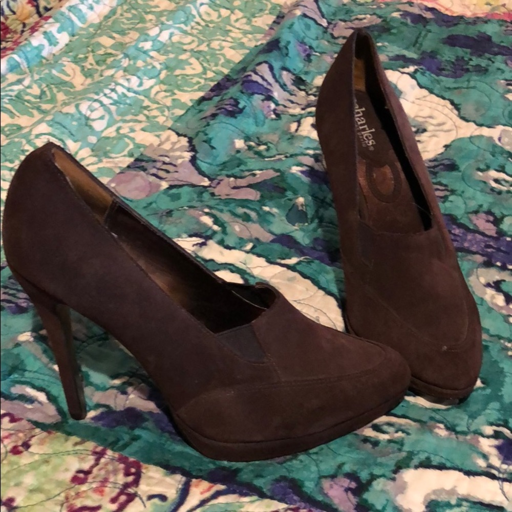 Charles by Charles David Brown Suede Pumps Size 8